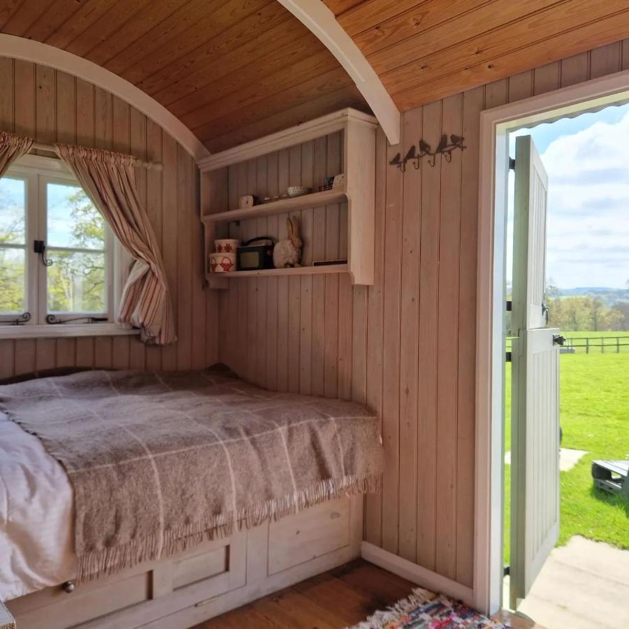 Skylark Shepherds Hut Royal Tunbridge Wells Bagian luar foto